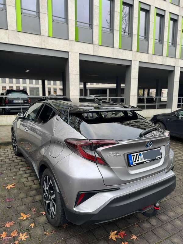 Gebraucht 2018 Toyota C-HR Style SUV | 18.000 € (Etwas zu teuer) - Bild 1/4