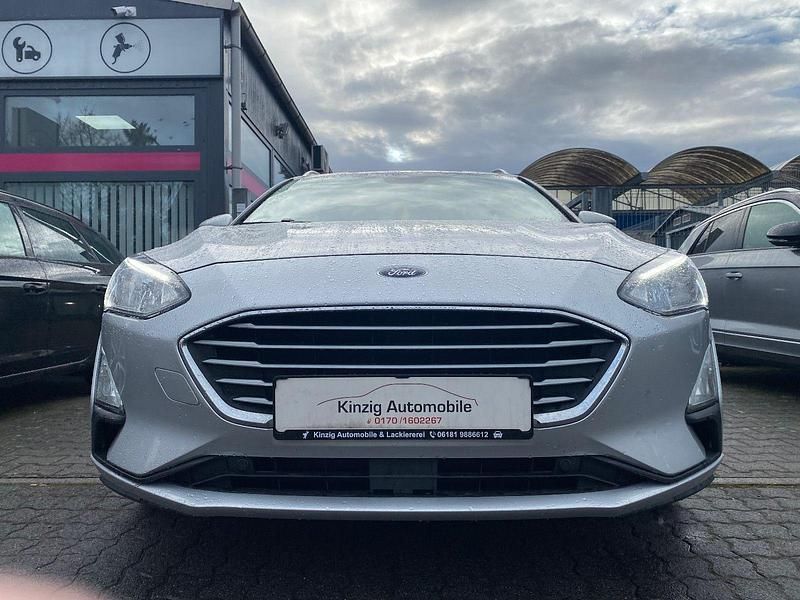Gebraucht Ford Focus Cool & Connect 120 PS (88 kW) 2019 Silber Kombi
