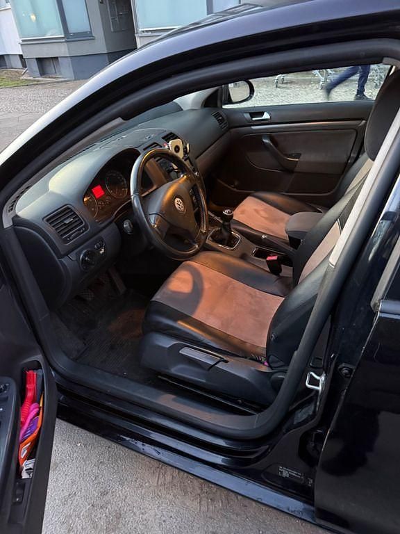 Gebraucht VW Jetta Comfortline 105 PS (77 kW) 2009 Schwarz Limousine