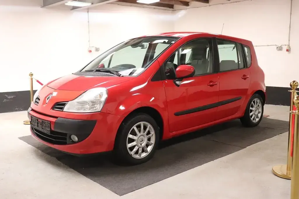 Gebraucht Renault Grand Modus Dynamique 79 PS (58 kW) 2009 Rot Van / Kleinbus