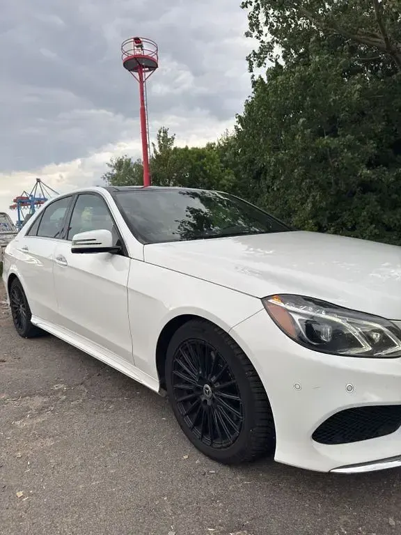 Gebraucht Mercedes E250 AMG 204 PS (150 kW) 2016 Weiß Limousine