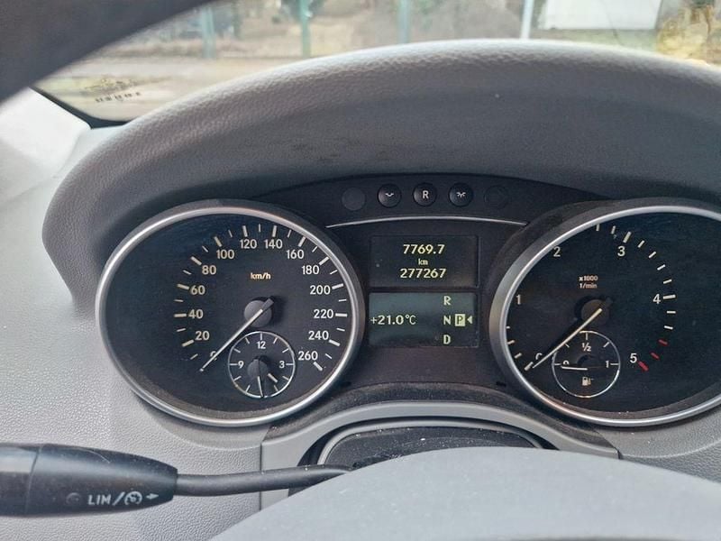 Gebraucht Mercedes ML320 224 PS (164 kW) 2008 Silber SUV