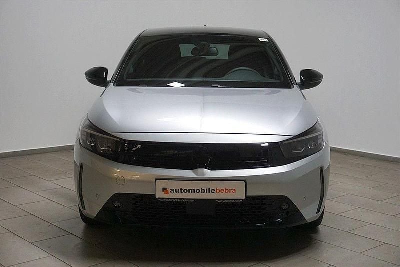 Gebraucht Opel Corsa 101 PS (74 kW) 2024 Kristall silber Kleinwagen