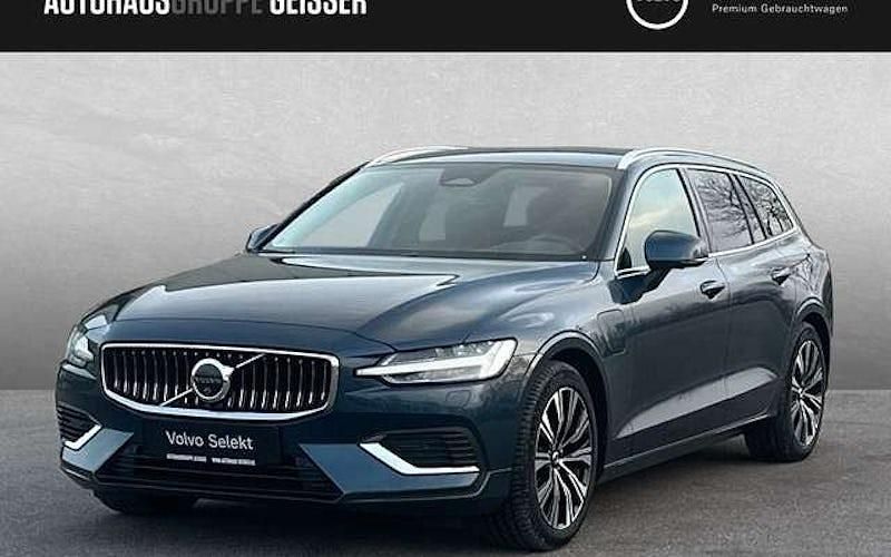 Gebraucht Volvo V60 Plus 350 PS (257 kW) 2025 Blau Kombi