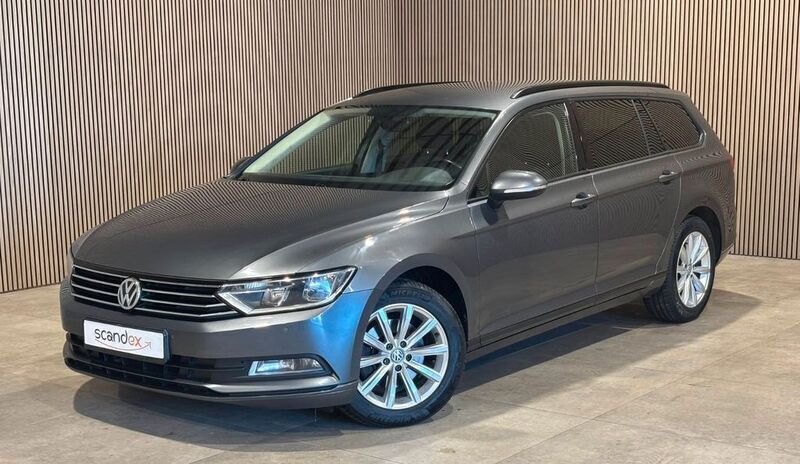 Grau Gebraucht 2016 VW Passat Limousine | 6.700 € (Teuer) - Bild 1/4