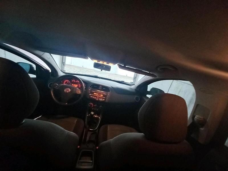 Schwarz Gebraucht 2009 Fiat Bravo Kleinwagen | 1.600 € (Guter Preis) - Bild 1/4