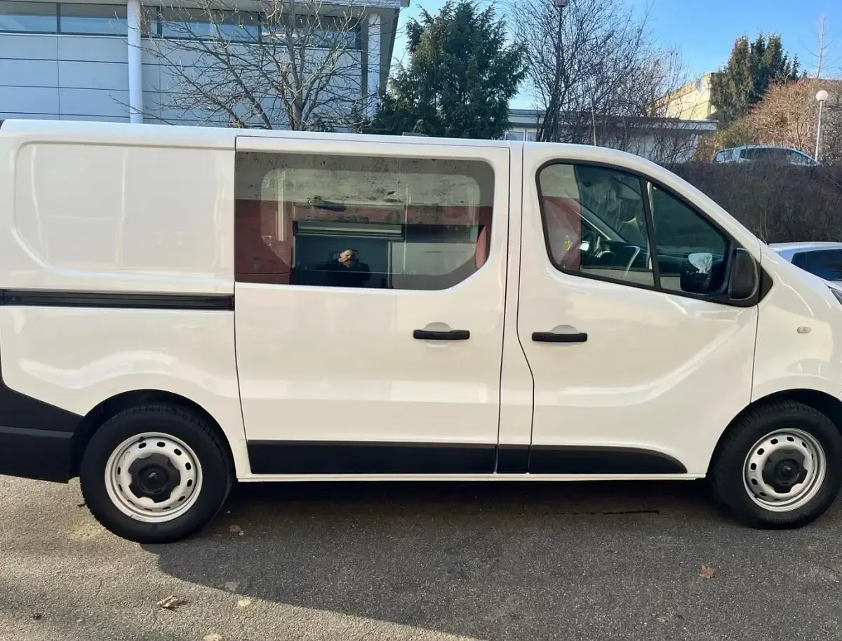 Gebraucht Renault Trafic 120 PS (88 kW) 2021 Weiß Van / Kleinbus