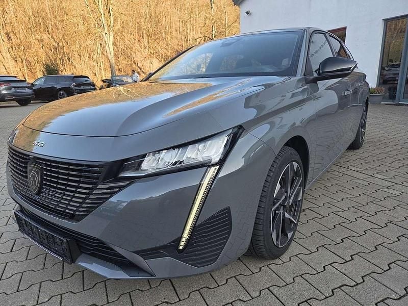Gebraucht Peugeot 308 Allure 131 PS (96 kW) 2024 Grau/typ metallic Kombi