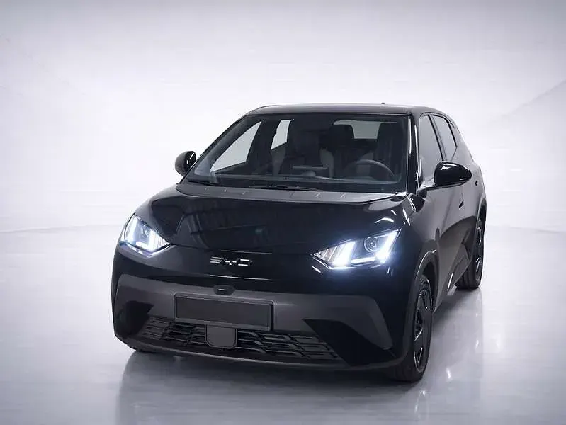 Neu BYD Dolphin Surf Active 64 kW (88 PS) 2025 Schwarz Kleinwagen