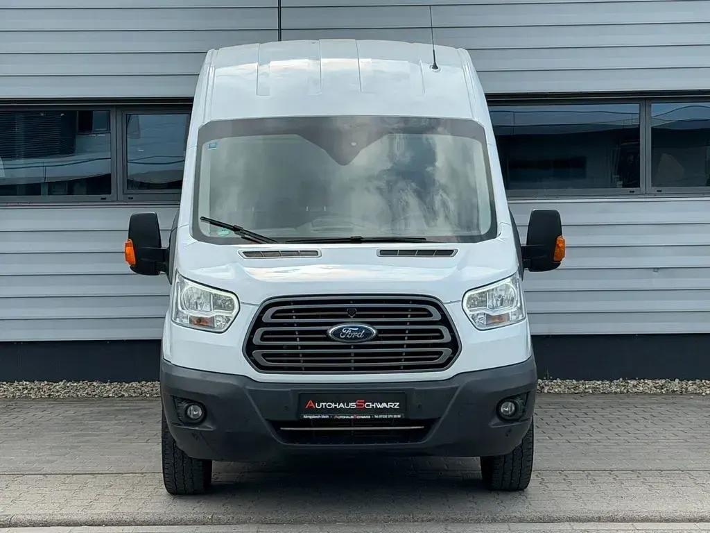 Gebraucht Ford Transit Trend 131 PS (96 kW) 2018 Weiß Van / Kleinbus