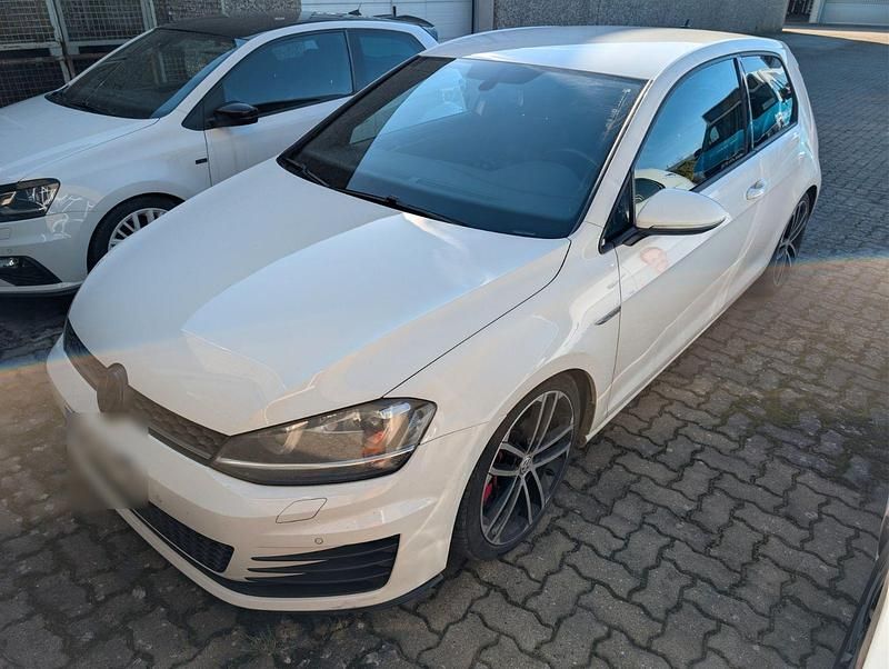 Gebraucht VW Golf VII GTD 184 PS (135 kW) 2015 Weiß Limousine