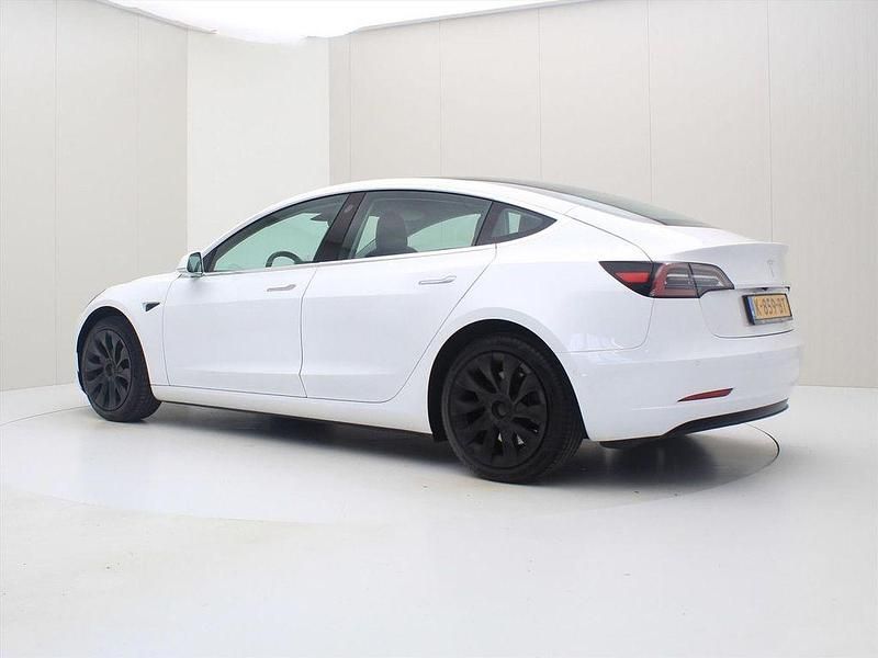 Second-hand Tesla Model 3 Standard Range 225 kW (306 CP) 2020 Alb Berlinǎ