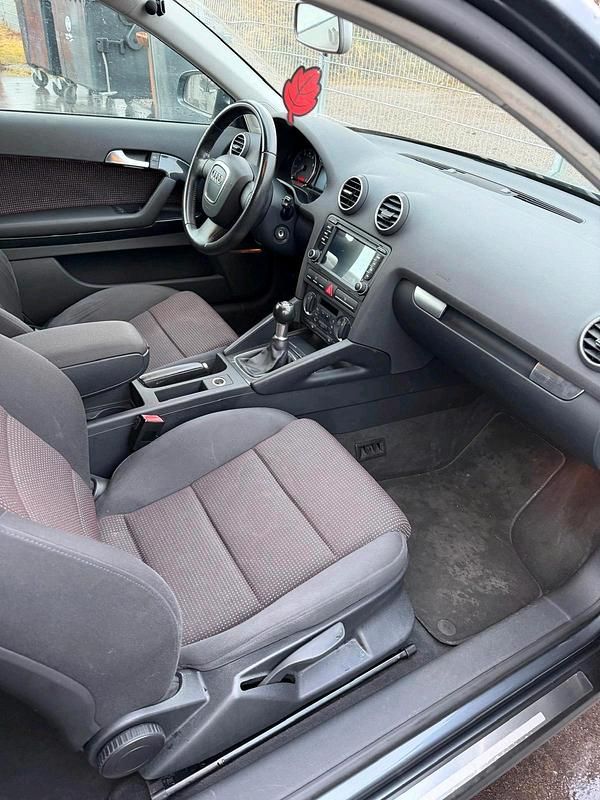 Gebraucht Audi A3 S-Line 125 PS (91 kW) 2009 Grau Kleinwagen