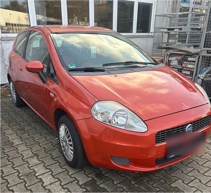 Orange Gebraucht 2006 Fiat Grande Punto Kleinwagen | 2.100 € (Etwas zu teuer) - Bild 1/4