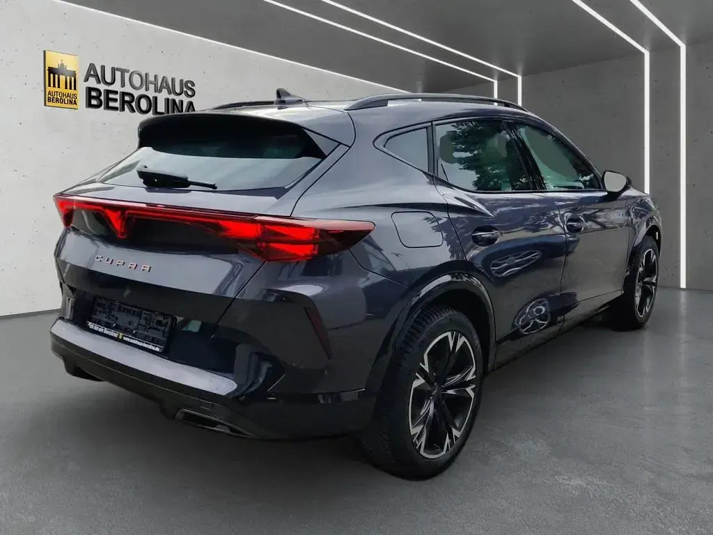 Używany Cupra Formentor 150 KM (110 kW) 2026 Purpurowy SUV