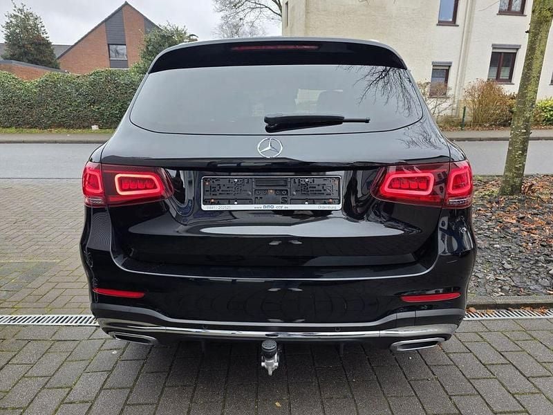 Gebraucht Mercedes GLC200 AMG 197 PS (144 kW) 2021 Schwarz SUV