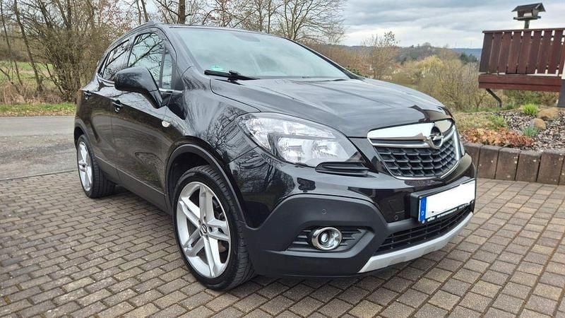 Usado Opel Mokka Innovation 140 HP (102 kW) 2016 Preto SUV