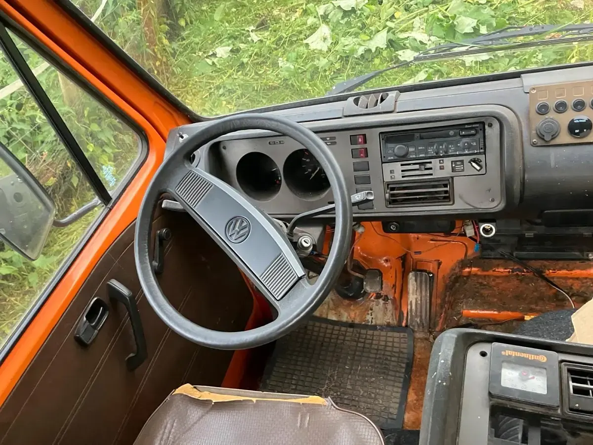 Gebraucht VW LT 75 PS (55 kW) 1982 Rot