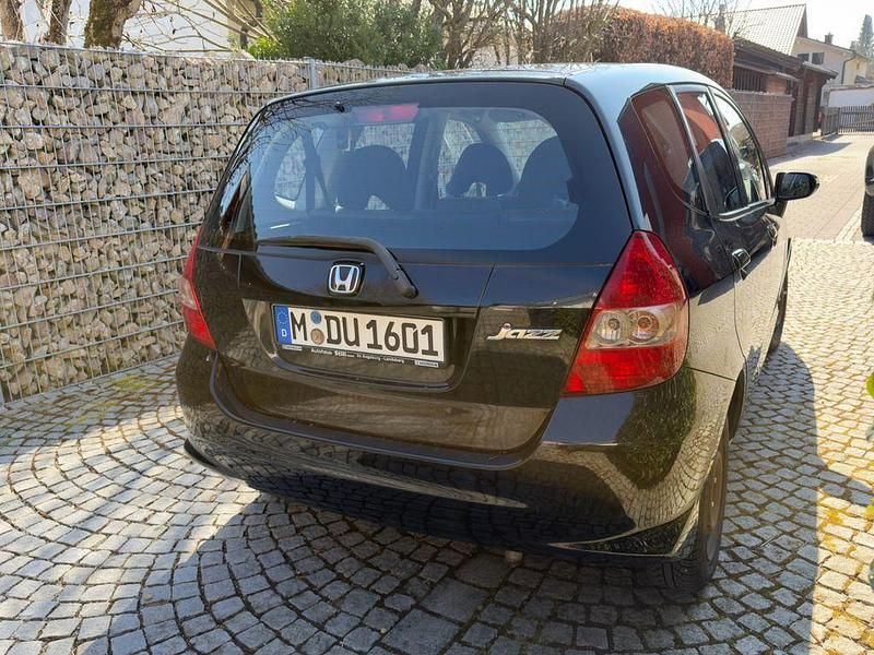 Gebraucht Honda Jazz LS 83 PS (61 kW) 2008 Schwarz Kleinwagen