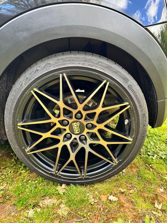 Second-hand Mini Cooper D 116 CP (85 kW) 2016 Negru Hatchback