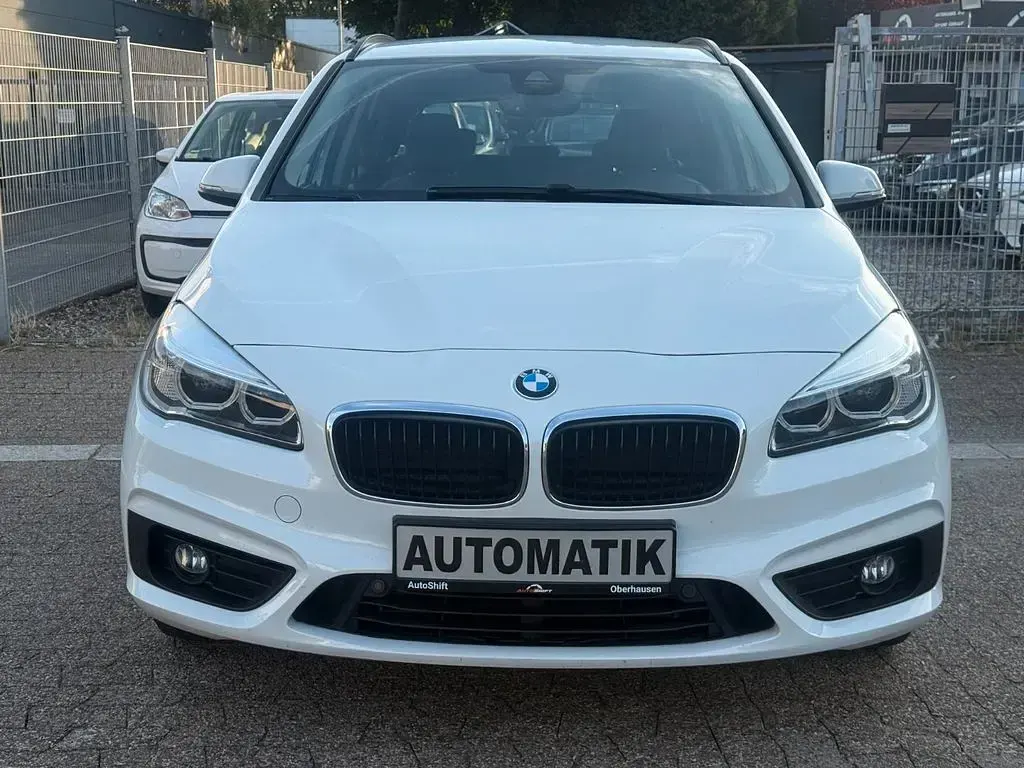 Gebraucht BMW 218 Advantage 150 PS (110 kW) 2017 Weiß Limousine