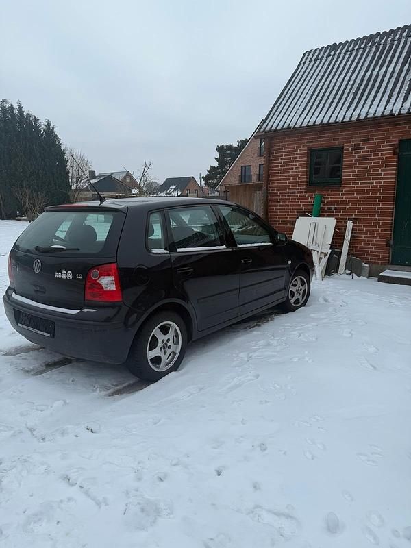 Gebraucht VW Polo 63 PS (46 kW) 2003 Schwarz Kleinwagen