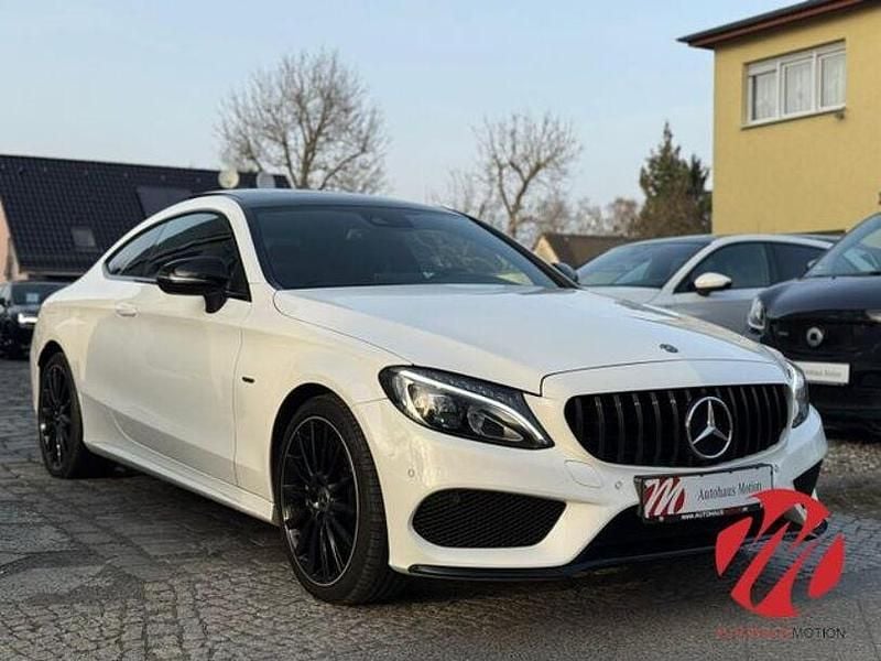 Gebraucht Mercedes C180 AMG 156 PS (114 kW) 2018 Polarweiss  unilack Coupé