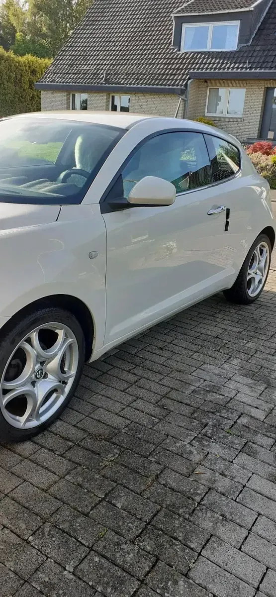 Gebraucht Alfa Romeo MiTo 95 PS (69 kW) 2010 Beige Kleinwagen