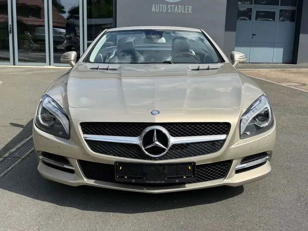 Gebraucht Mercedes SL500 435 PS (319 kW) 2012 Beige Cabrio