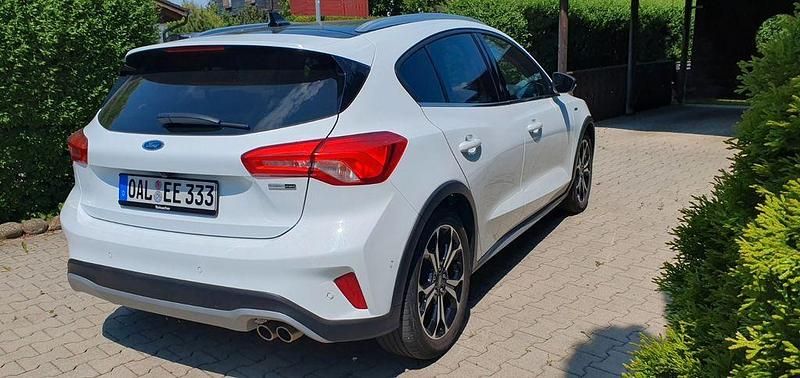 Gebraucht Ford Focus Active 155 PS (114 kW) 2020 Weiß Limousine