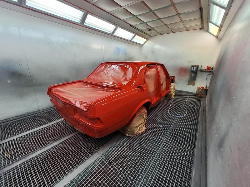 Gebraucht Mercedes E230 185 PS (136 kW) 1980 Limousine