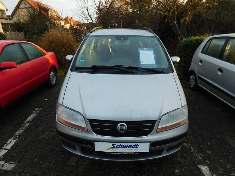 Gebraucht Fiat Idea Dynamic 95 PS (69 kW) 2004 Grau Van / Kleinbus