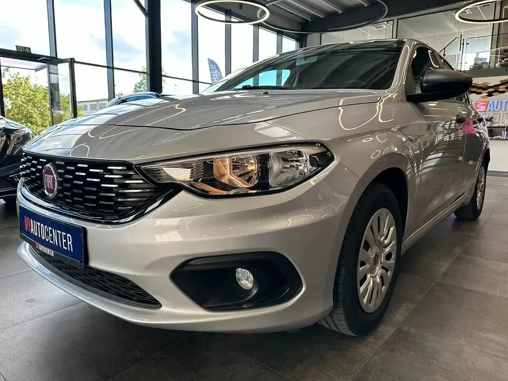Gebraucht Fiat Tipo Pop 95 PS (69 kW) 2016 Silber Limousine