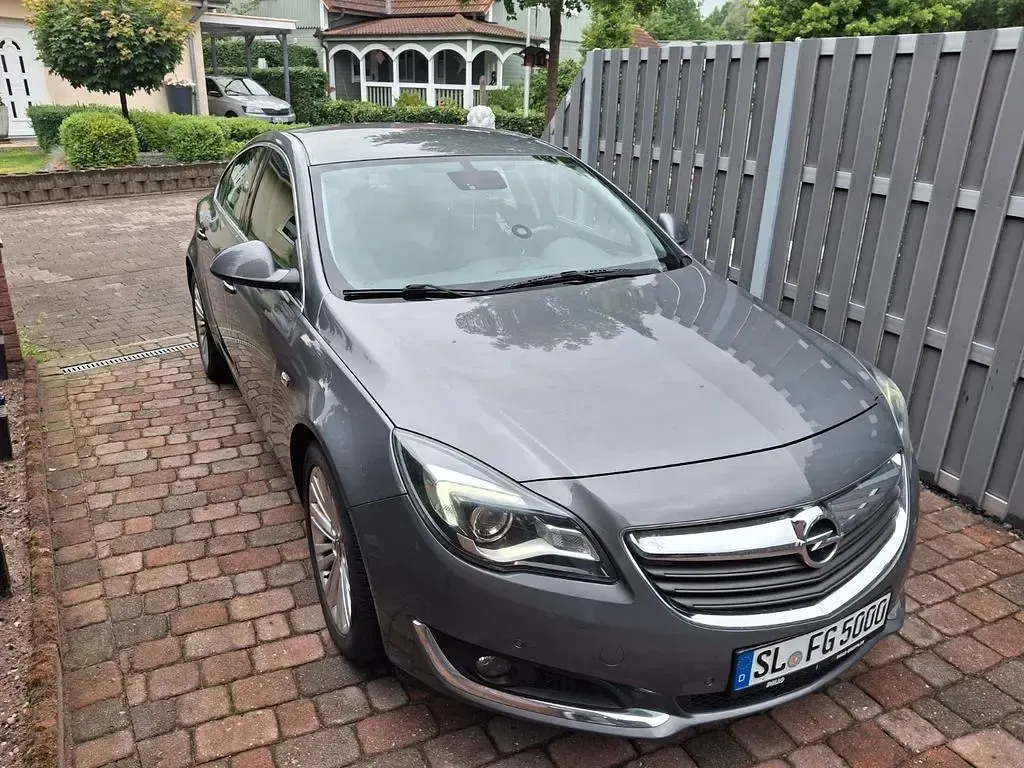 Gebraucht Opel Insignia Edition 170 PS (125 kW) 2016 Grau Limousine