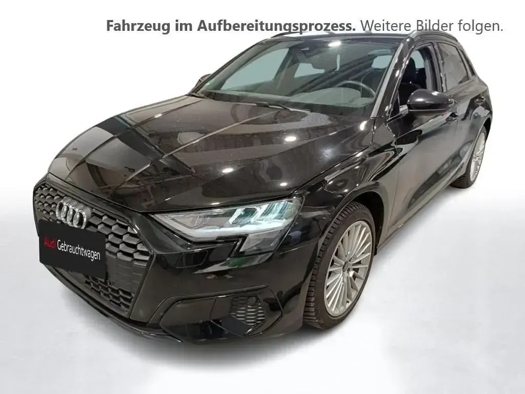 Używany Audi A3 Advanced 150 KM (110 kW) 2023 Czarny Sedan/Limuzyna