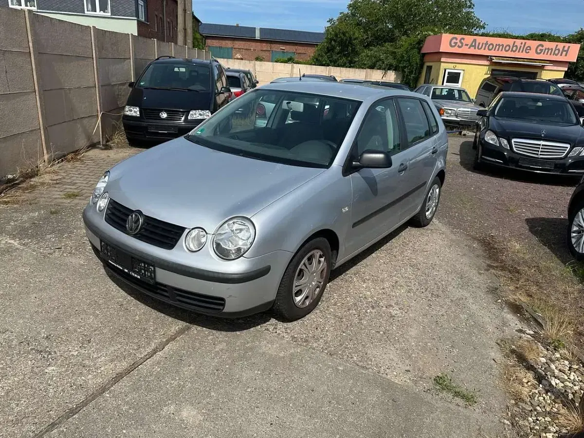 Gebraucht VW Polo 64 PS (47 kW) 2003 Silber Kleinwagen
