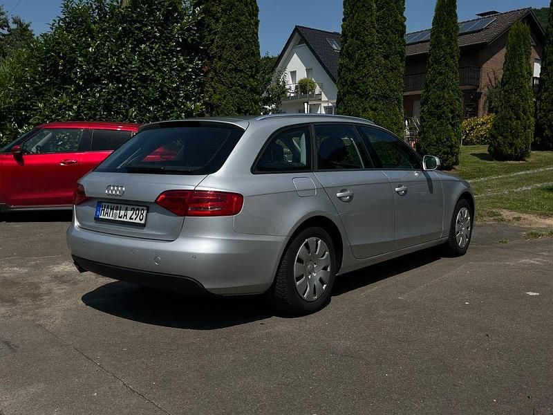 Gebraucht Audi A4 Attraction 120 PS (88 kW) 2009 Silber Kombi