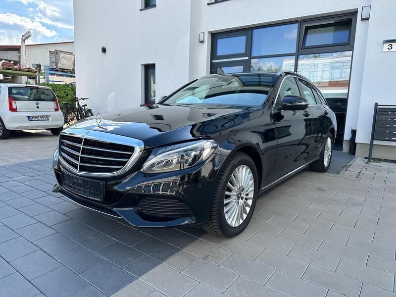 Schwarz Gebraucht 2017 Mercedes C220 Exclusive Kombi | 19.500 € (Guter Preis) - Bild 1/4