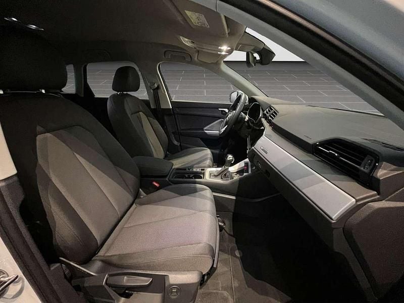 Gebraucht Audi Q3 Advanced 150 PS (110 kW) 2024 Gletscherweiß metallic SUV