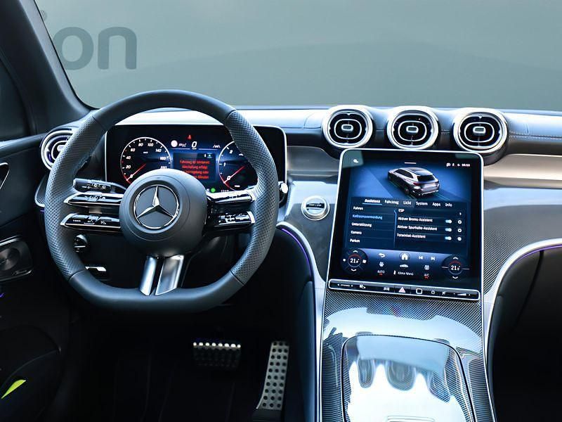 Gebraucht Mercedes GLC220 197 PS (144 kW) 2026 Schwarz SUV