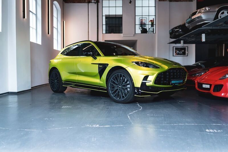 Photon lime green Gebraucht 2024 Aston Martin DBX 707 SUV | 180.000 € (Fairer Preis) - Bild 1/4