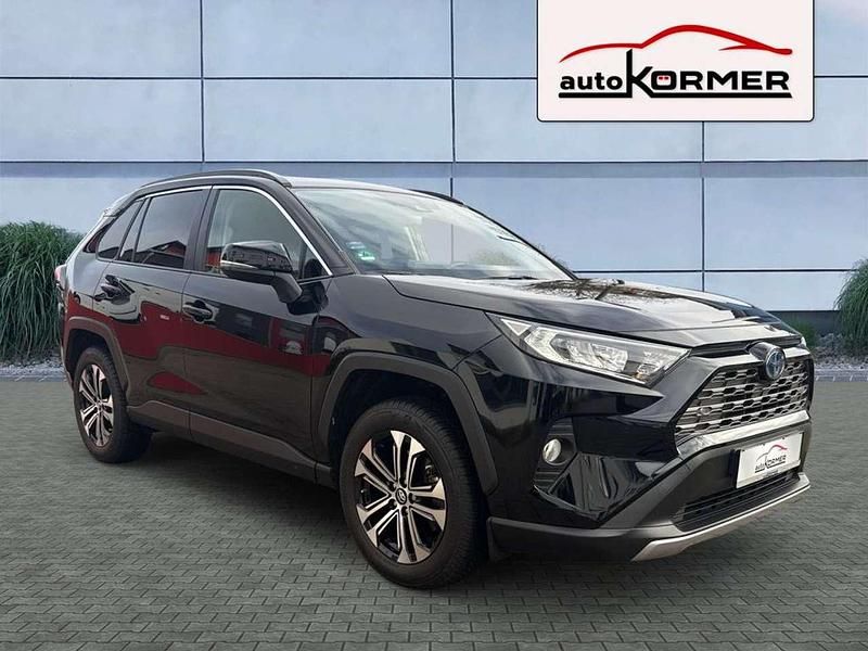 Tiefschwarz metallic Gebraucht 2020 Toyota RAV4 Hybrid Business Edition SUV | 30.490 € (Fairer Preis) - Bild 1/4