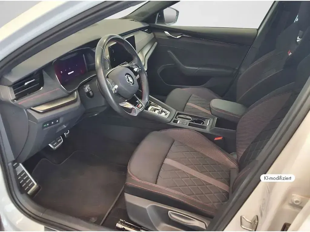 Gebraucht Skoda Octavia RS 245 PS (180 kW) 2024 Candyweiß Kombi