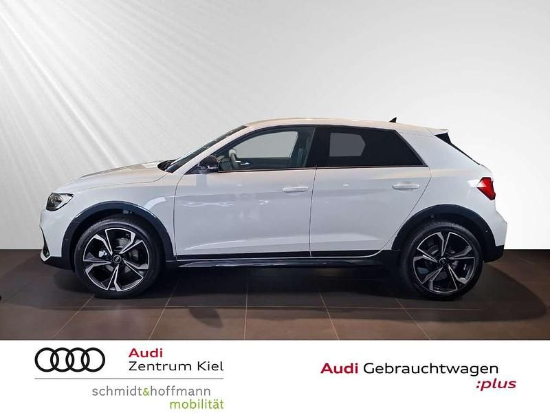 Gebraucht Audi A1 Ambiente 116 PS (85 kW) 2025 Gletscherweiß metallic Kombi