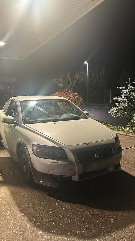 Grau Gebraucht 2007 Volvo C30 Kleinwagen | 3.000 € (Superpreis) - Bild 1/4