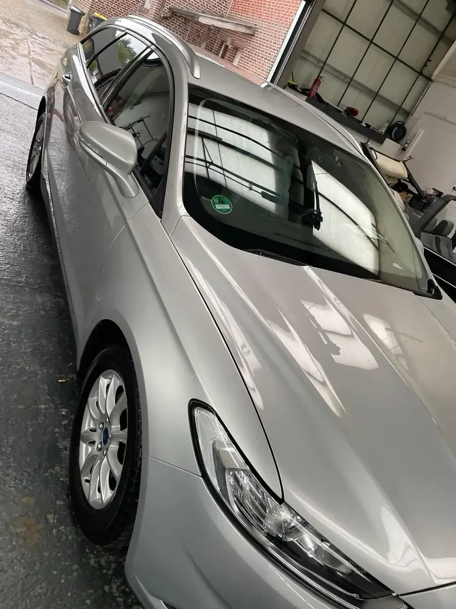 Gebraucht Ford Mondeo 150 PS (110 kW) 2015 Silber Kombi