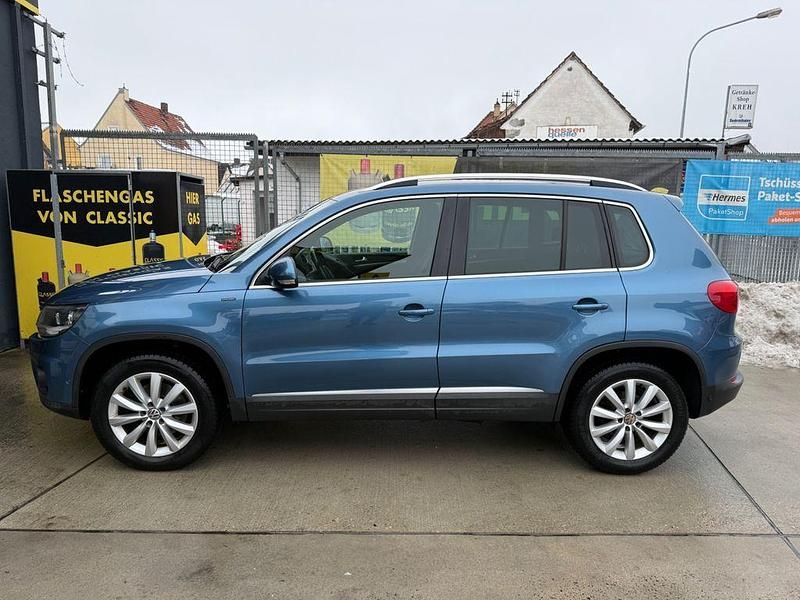 Blau Gebraucht 2015 VW Tiguan SUV | 8.990 € (Fairer Preis) - Bild 1/4