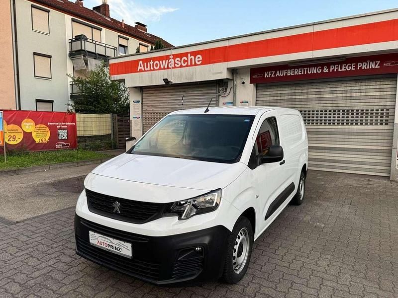 Lack weiss banquise Gebraucht 2021 Peugeot Partner Premium Van | 11.900 € (Fairer Preis) - Bild 1/4
