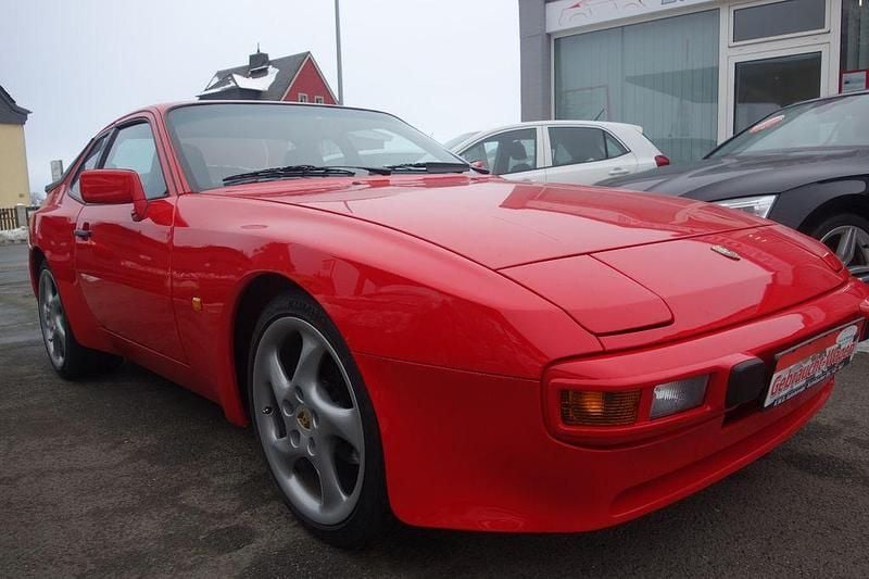 Gebraucht Porsche 944 163 PS (119 kW) 1985 Rot Coupé