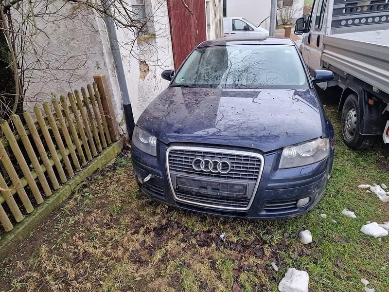 Blau Gebraucht 2005 Audi A3 Kleinwagen | 1.100 € (Superpreis) - Bild 1/4